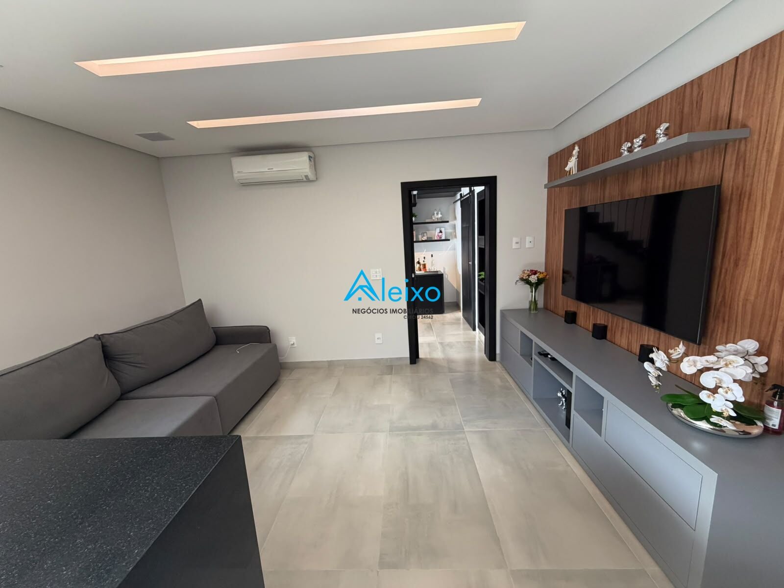 Casa de Condomínio com 3 quartos à venda, 256m² — foto 9 de 29