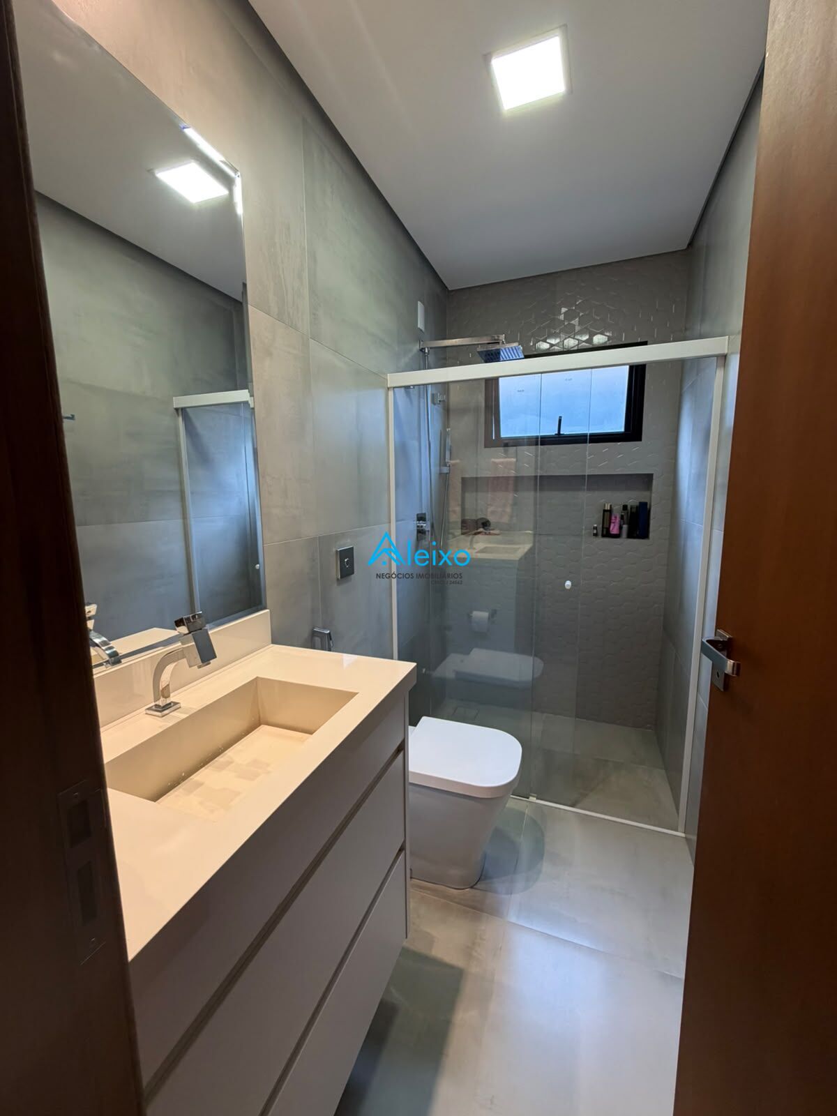 Casa de Condomínio com 3 quartos à venda, 256m² — foto 22 de 29