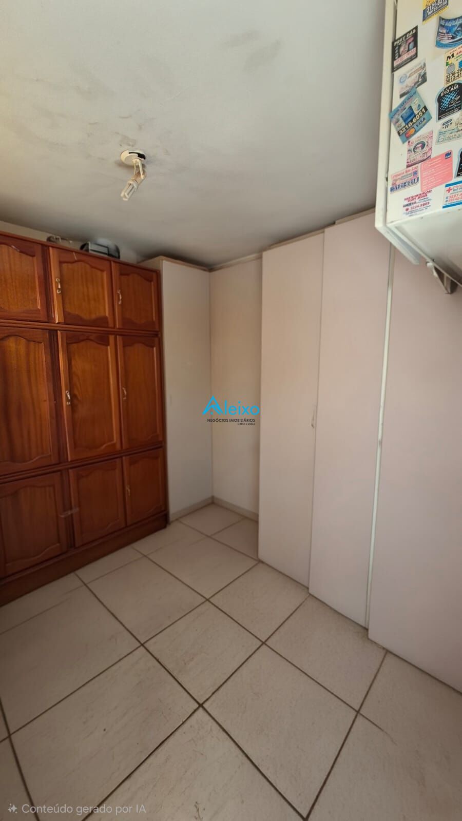 Casa com 3 quartos à venda, 210m² — foto 28 de 32