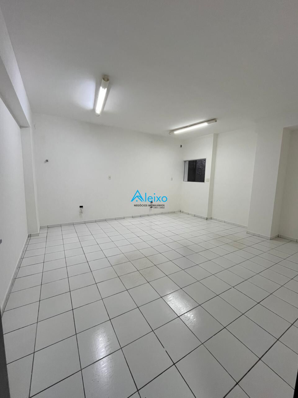 Conjunto Comercial / Sala para aluguel, 350m² — foto 8 de 15