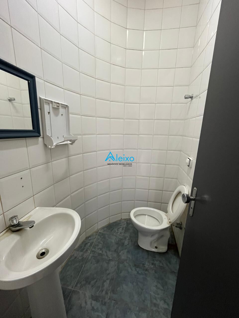 Conjunto Comercial / Sala para aluguel, 350m² — foto 13 de 15