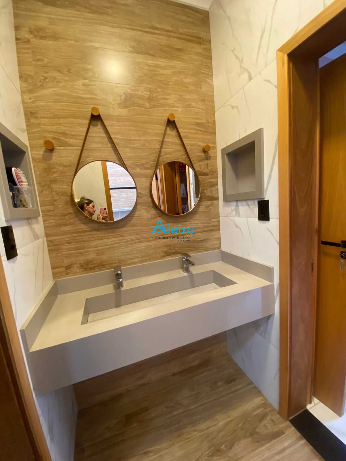 Casa com 3 quartos à venda, 200m² — foto 7 de 25