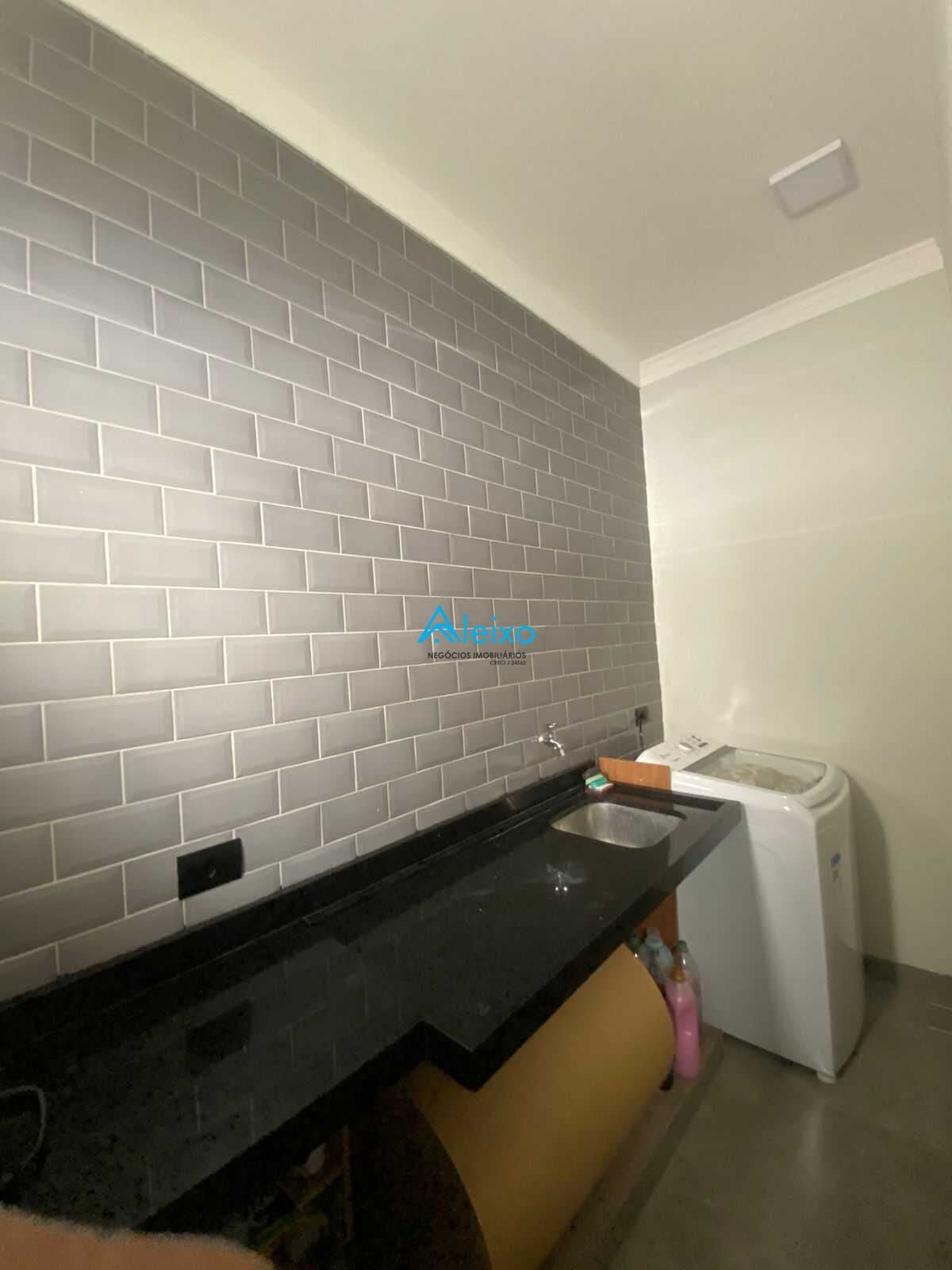 Casa com 3 quartos à venda, 200m² — foto 13 de 25