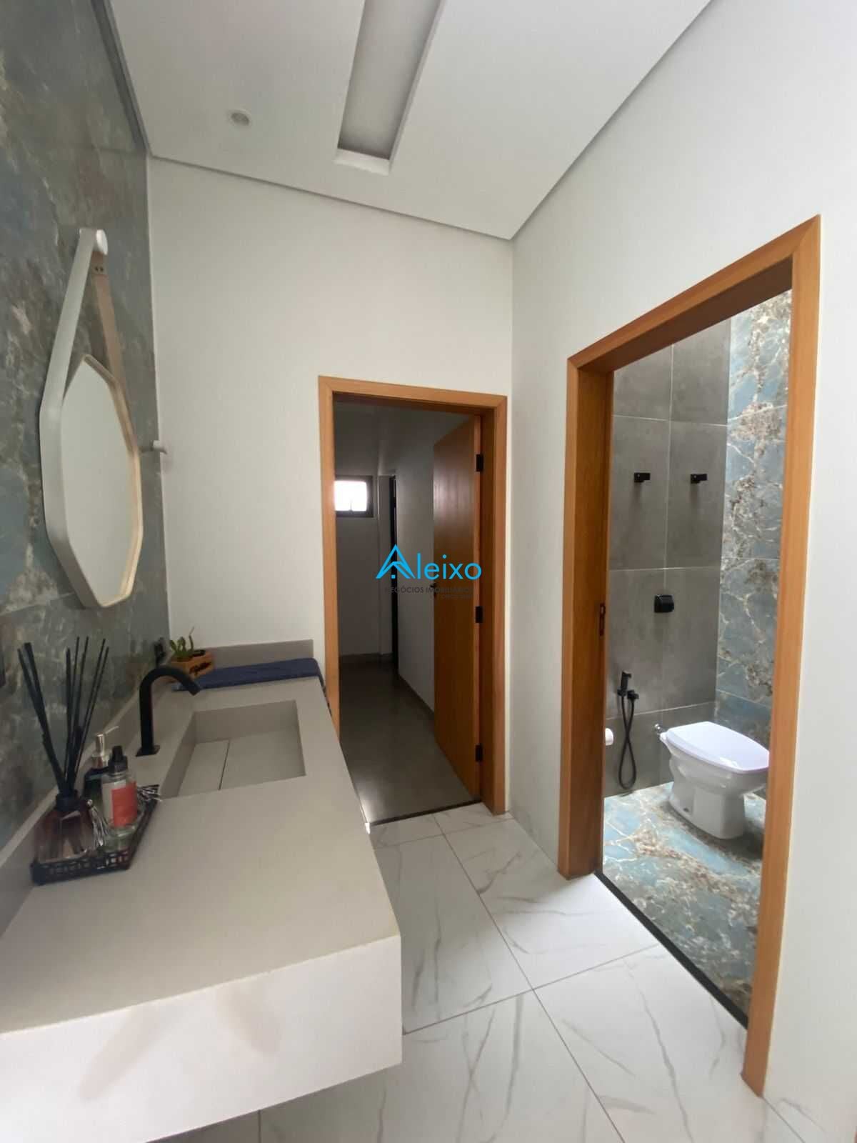Casa com 3 quartos à venda, 200m² — foto 8 de 25