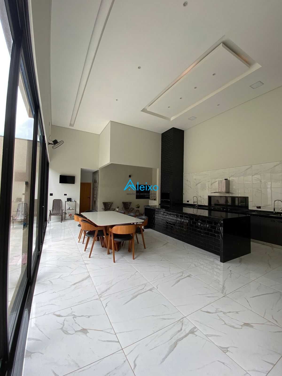 Casa com 3 quartos à venda, 200m² — foto 5 de 25