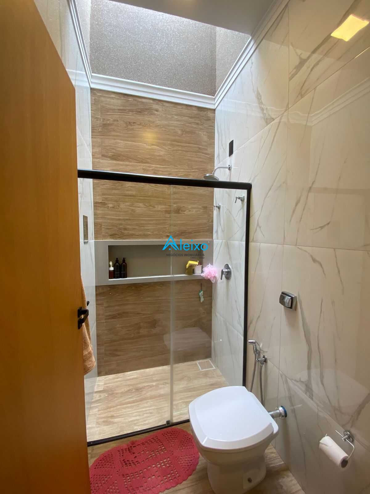 Casa com 3 quartos à venda, 200m² — foto 23 de 25