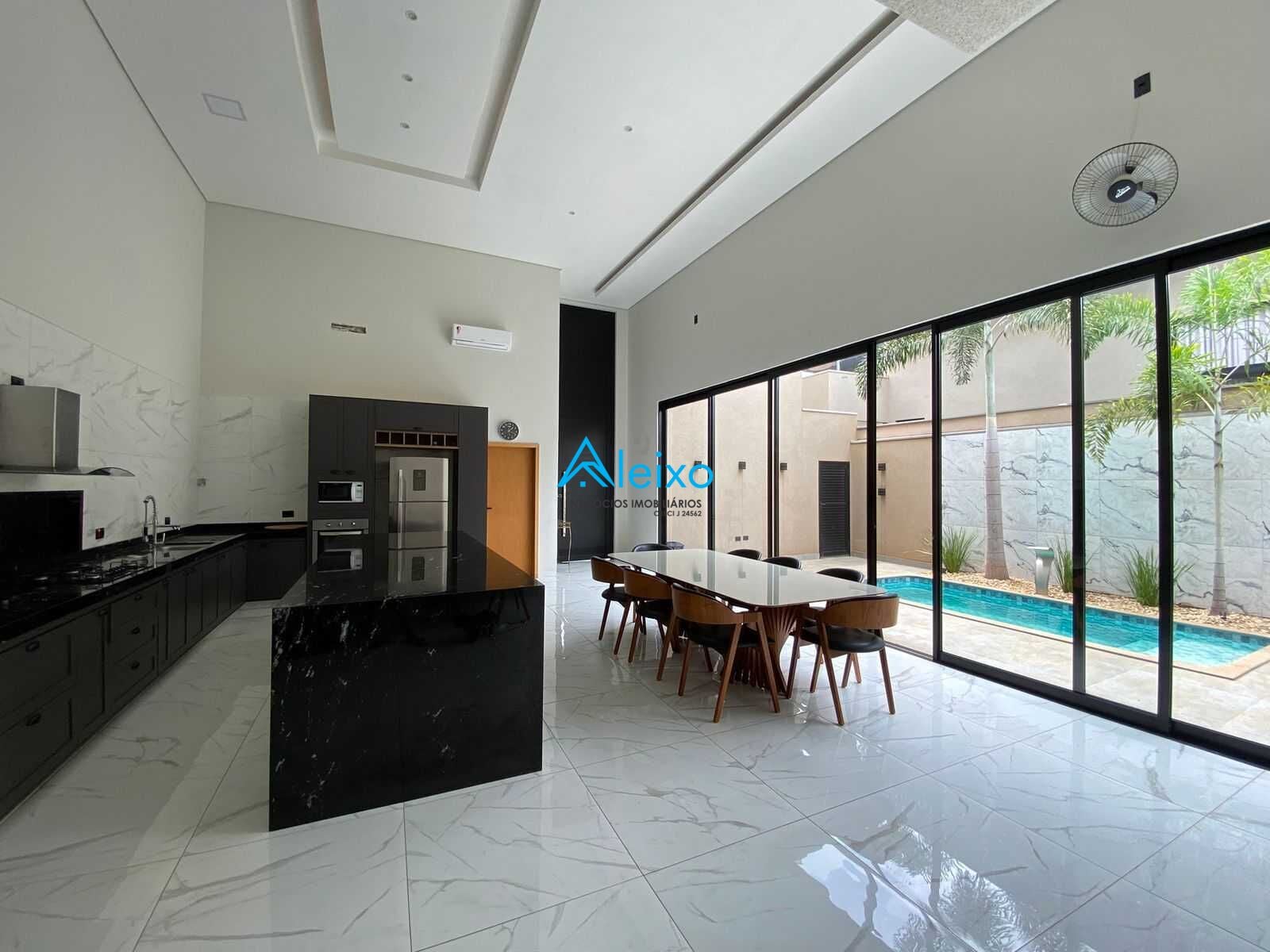 Casa com 3 quartos à venda, 200m² — foto 17 de 25