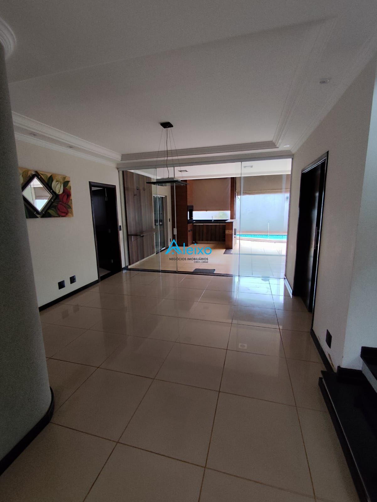 Casa de Condomínio com 3 quartos para aluguel, 350m² — foto 10 de 29