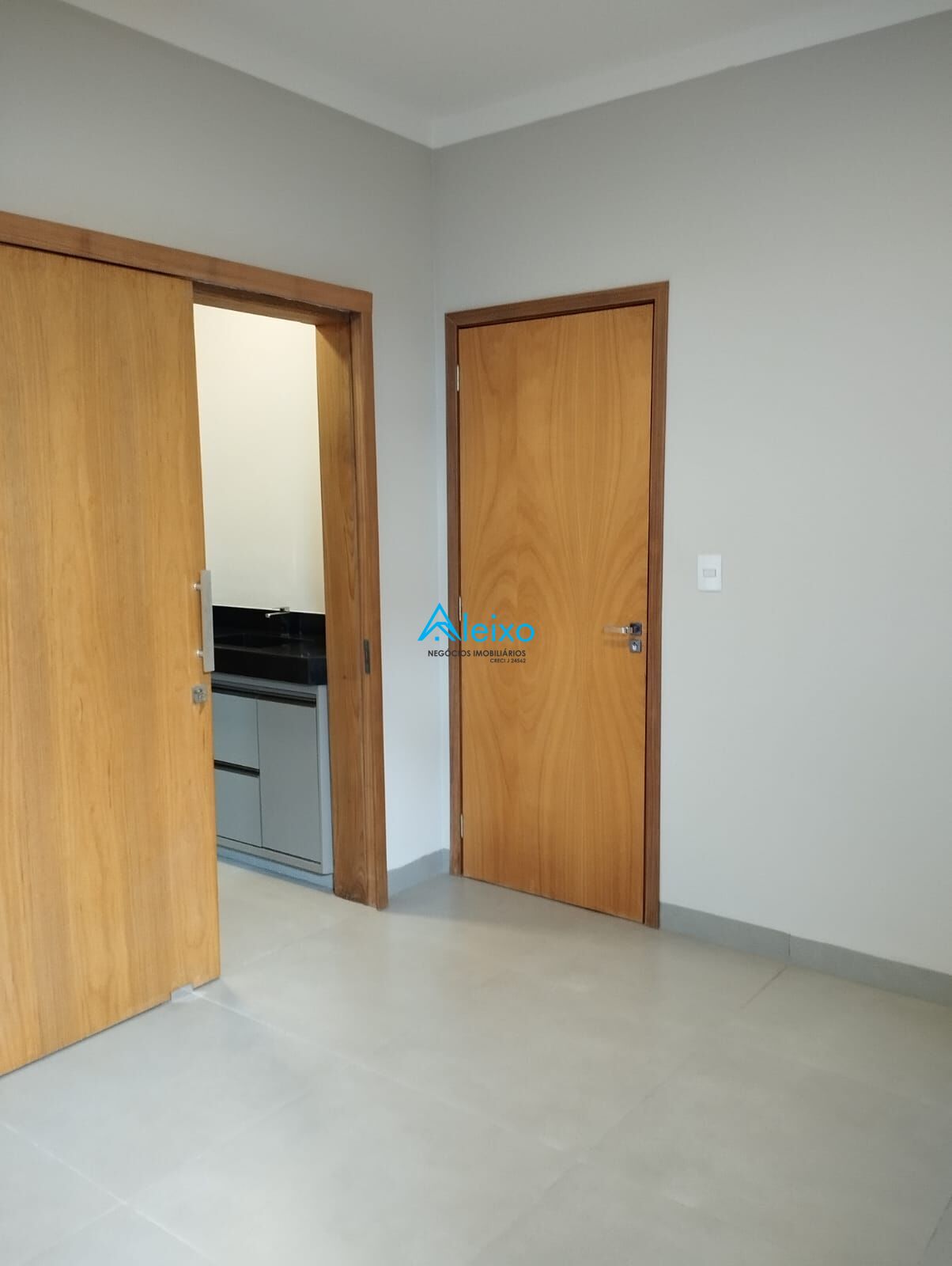 Casa com 3 quartos à venda — foto 9 de 19