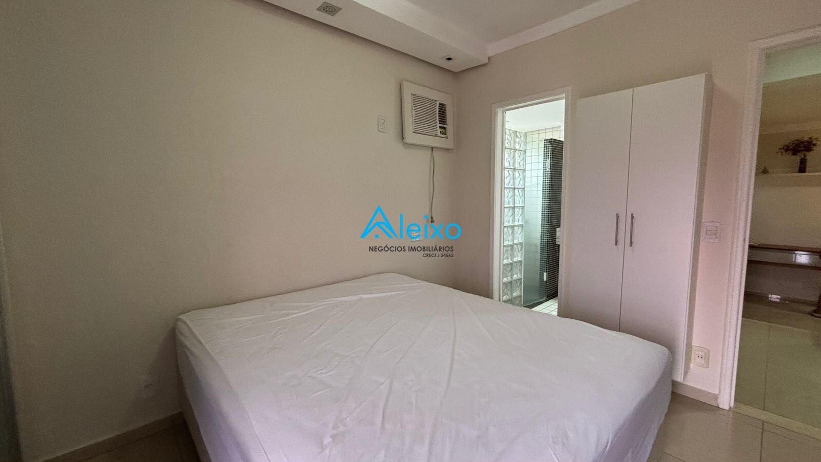 Apartamento com 2 quartos à venda, 70m² — foto 7 de 12