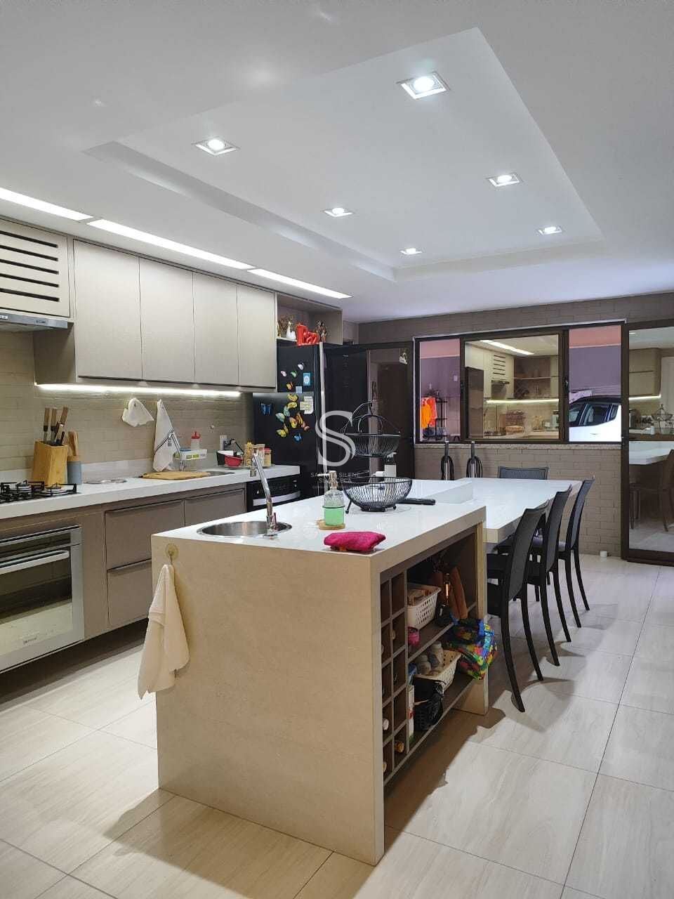 Casa, 5 quartos, 200 m² - Foto 25