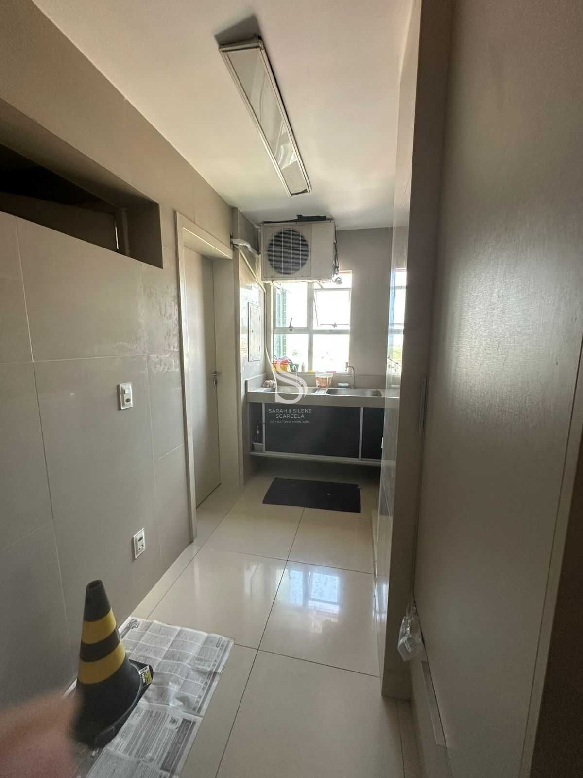 Apartamento, 4 quartos, 215 m² - Foto 10