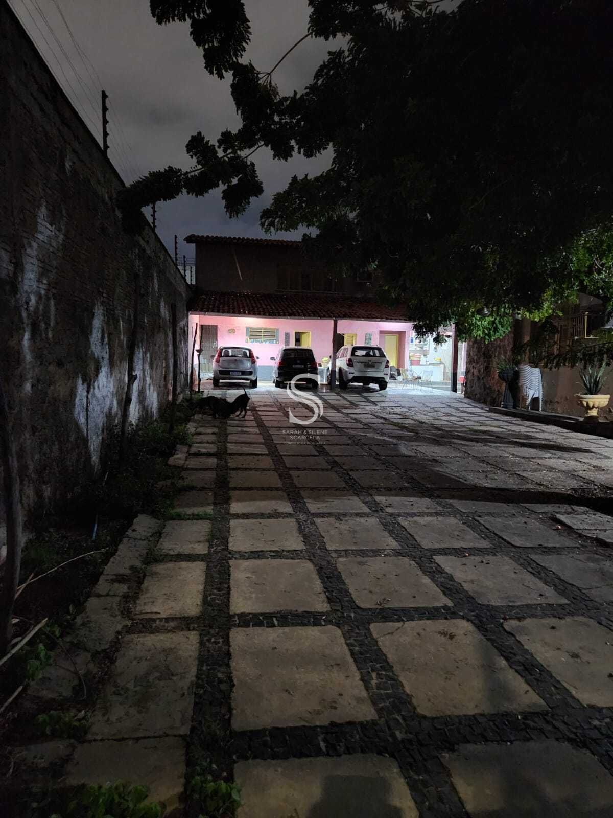 Casa, 9 quartos, 233 m² - Foto 9