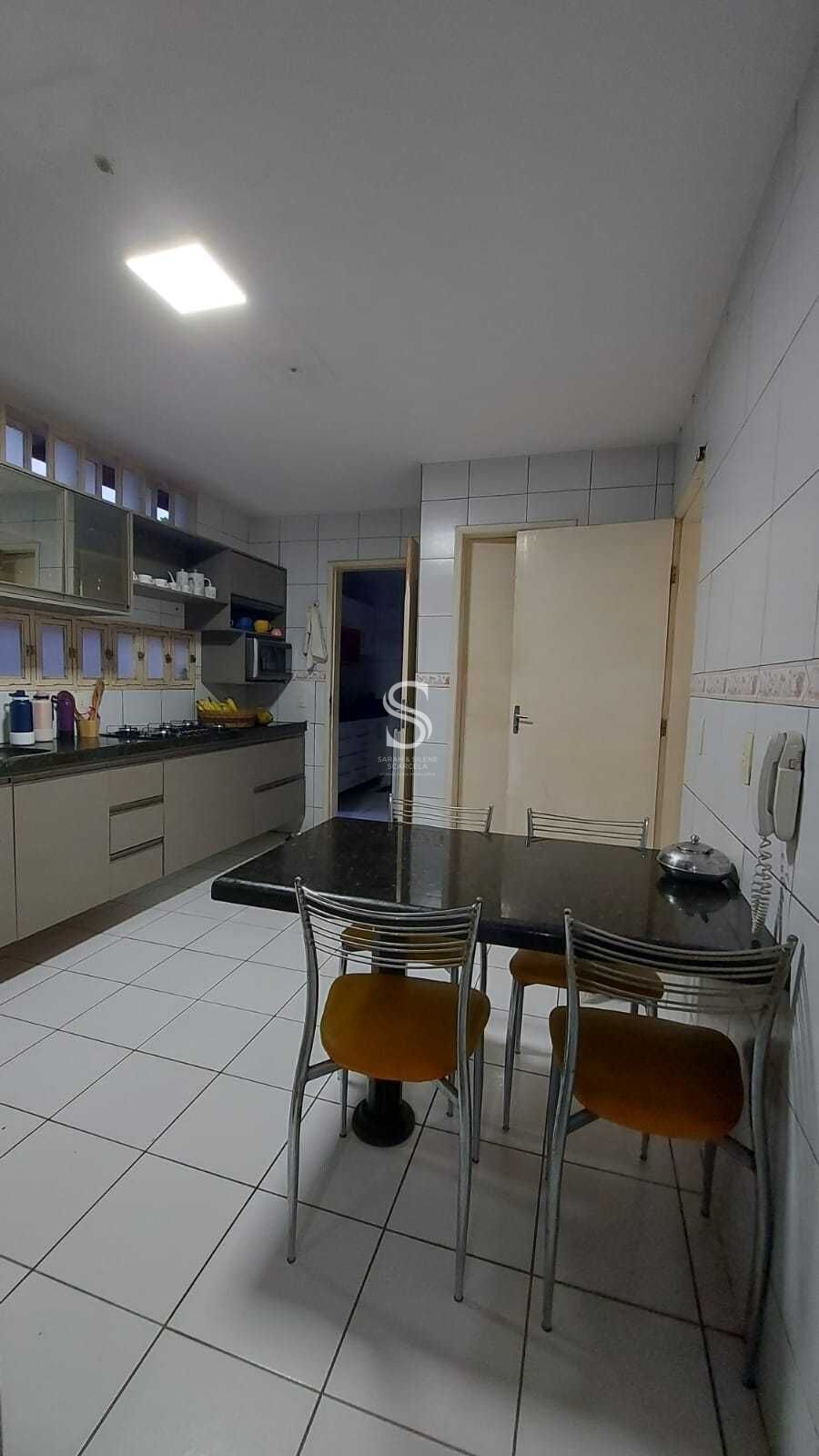Casa, 3 quartos, 225 m² - Foto 24
