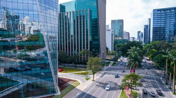 Terrenos residenciais e comerciais Curitiba