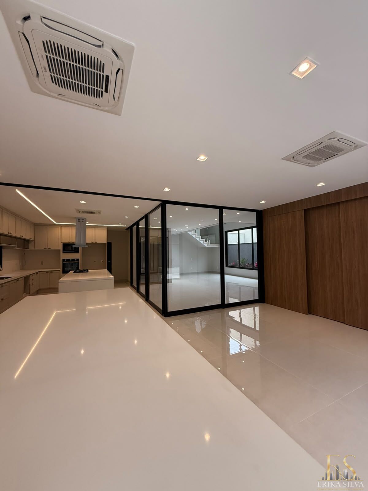 Sobrado, 4 quartos, 402 m² - Foto 13