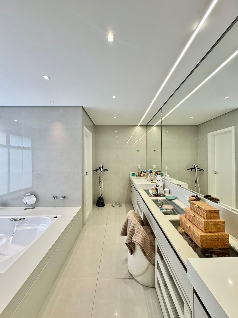 Sobrado, 4 quartos, 425 m² - Foto 43