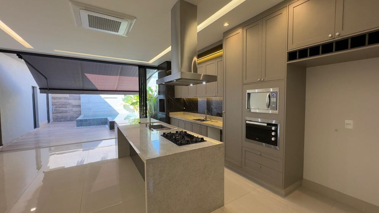 Casa, 3 quartos, 221 m² - Foto 3