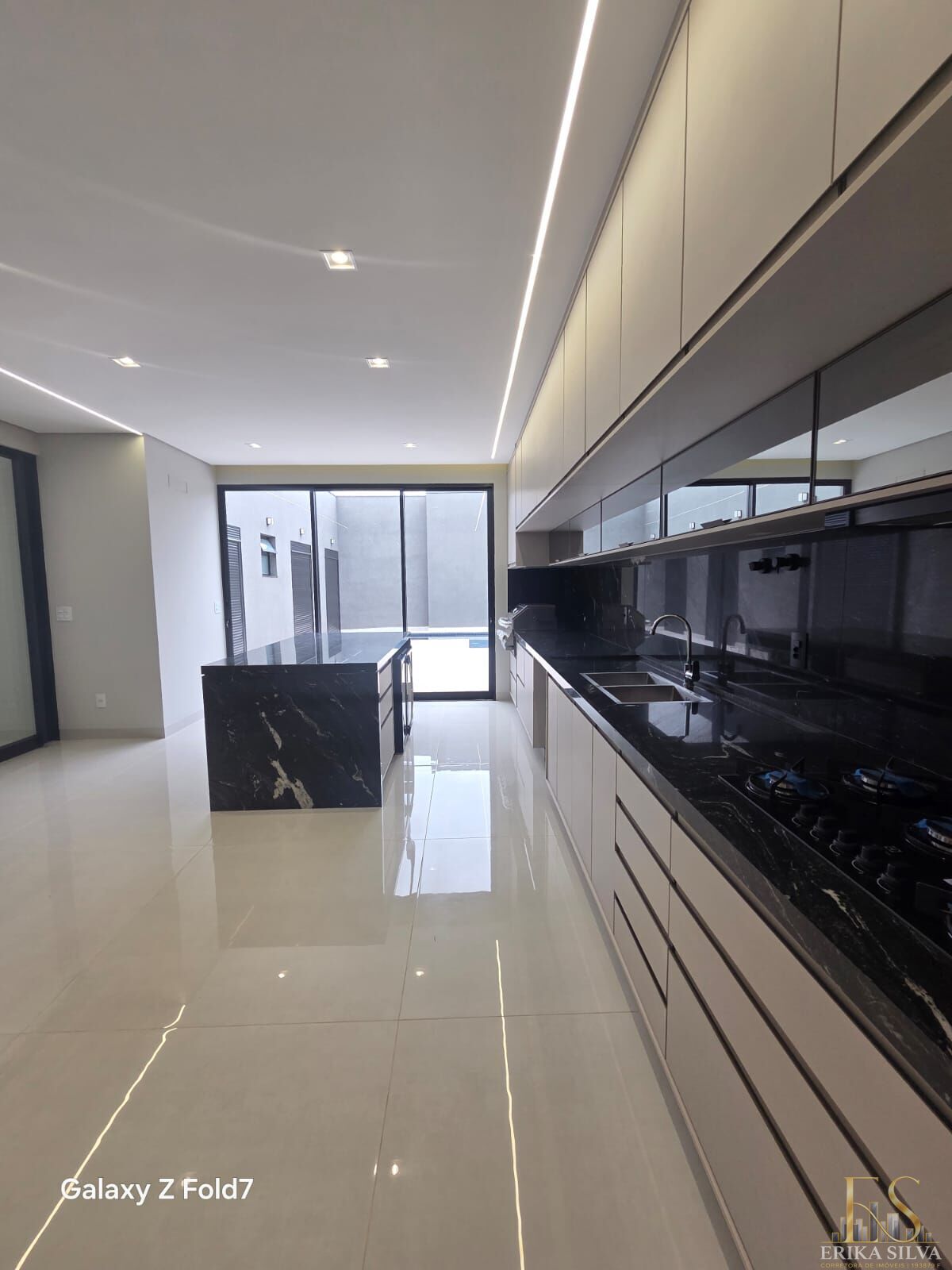 Casa, 3 quartos, 228 m² - Foto 35