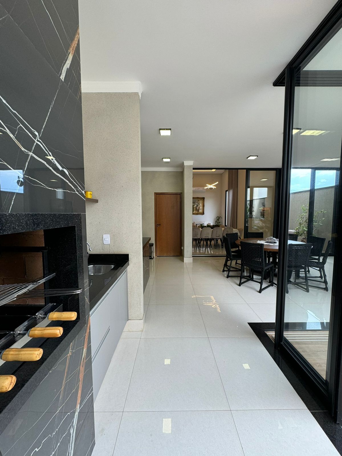 Casa, 3 quartos, 219 m² - Foto 4