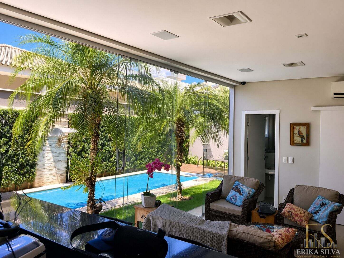 Sobrado, 4 quartos, 373 m² - Foto 1
