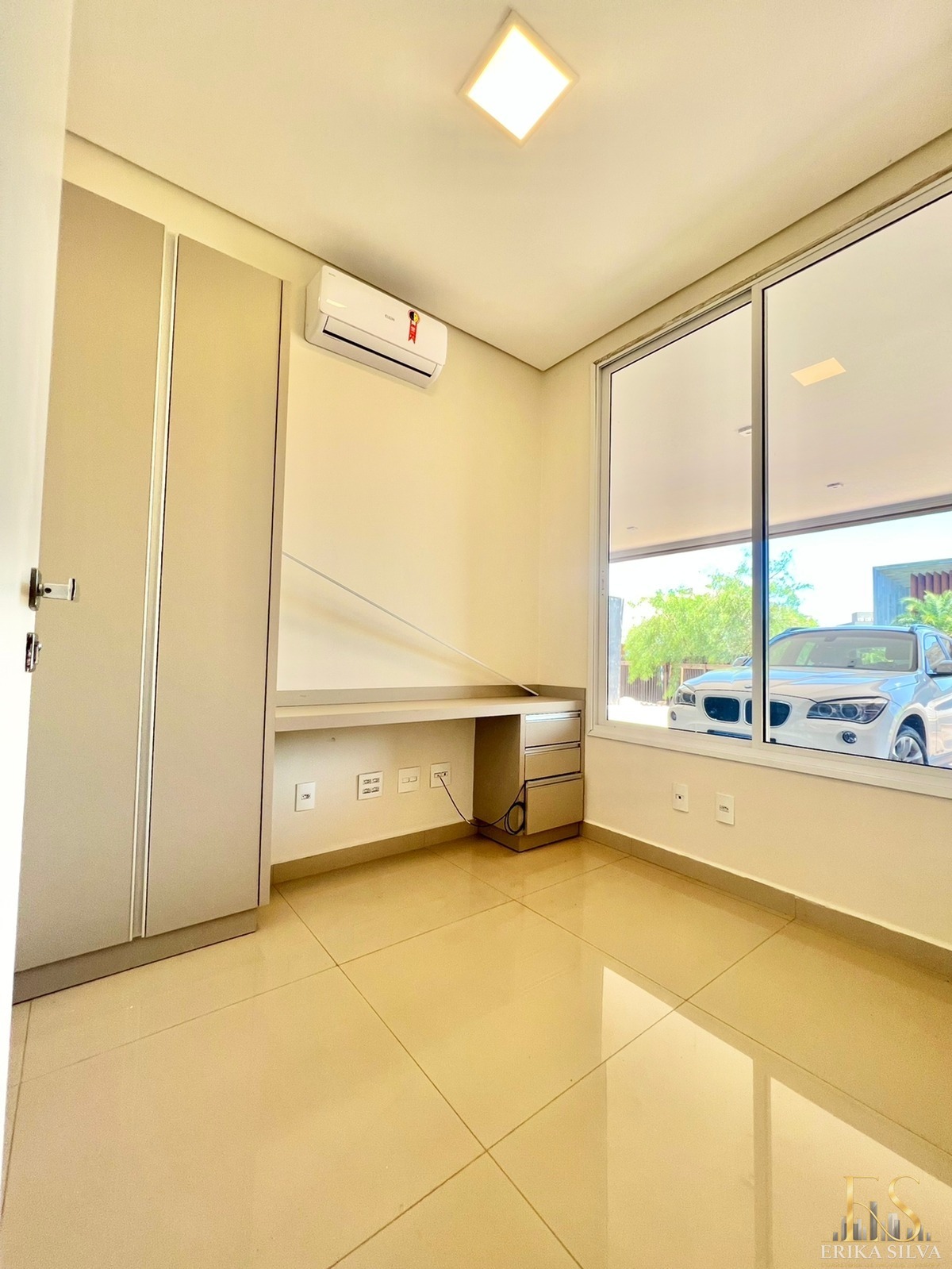 Casa, 4 quartos, 256 m² - Foto 4