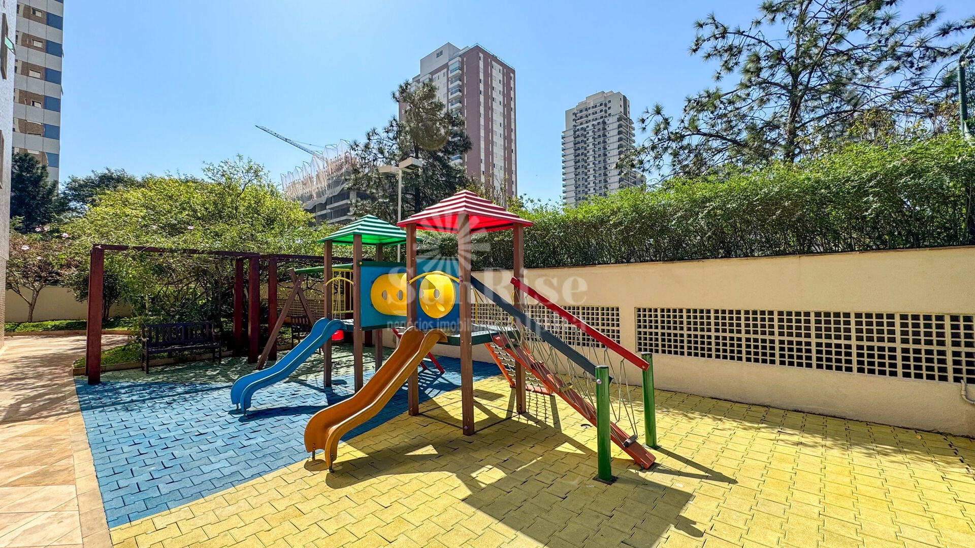 Apartamento, Empresarial 18 do Forte, Barueri