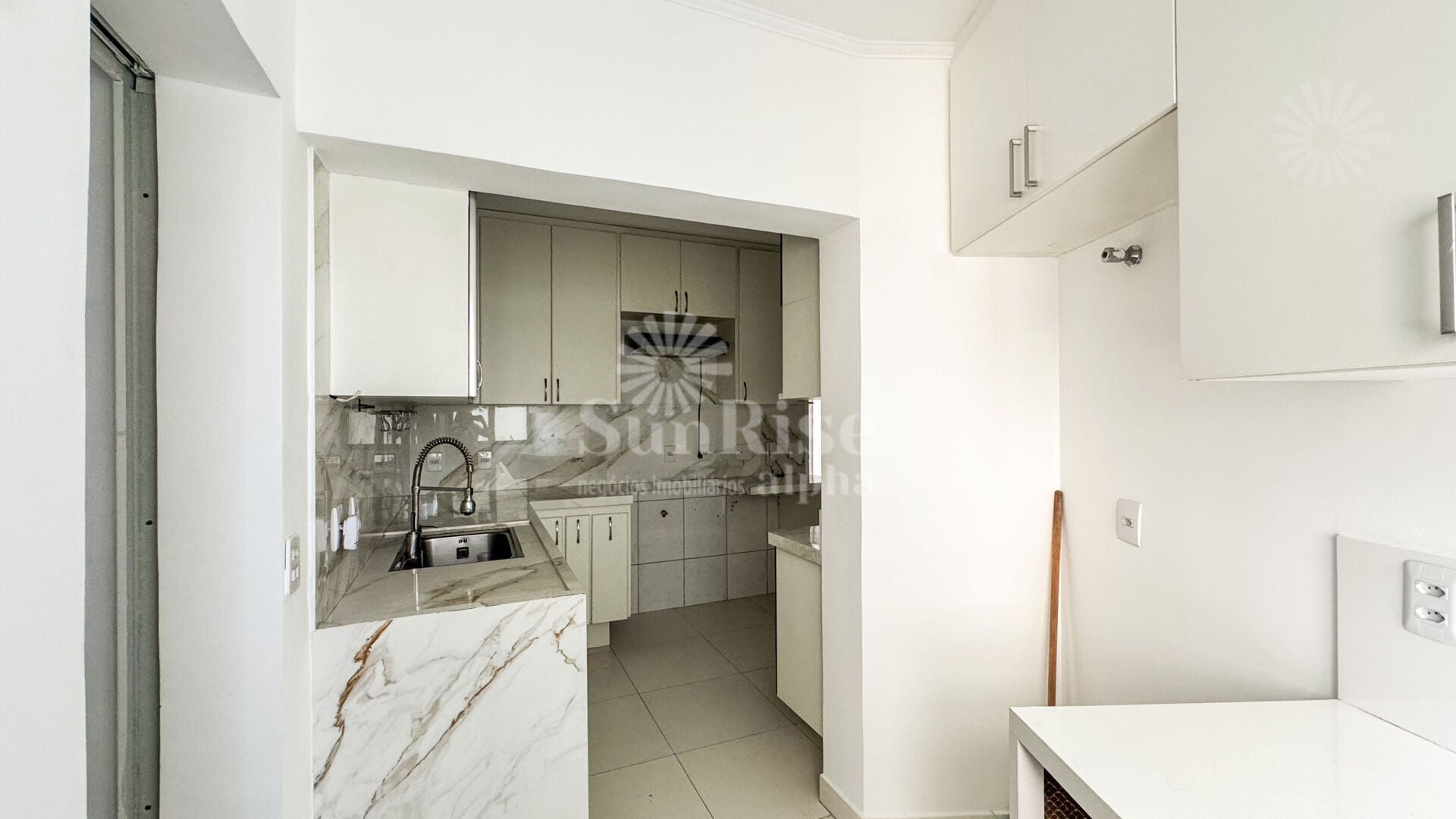 Apartamento, Alphaville Centro Industrial e Empresarial, Barueri