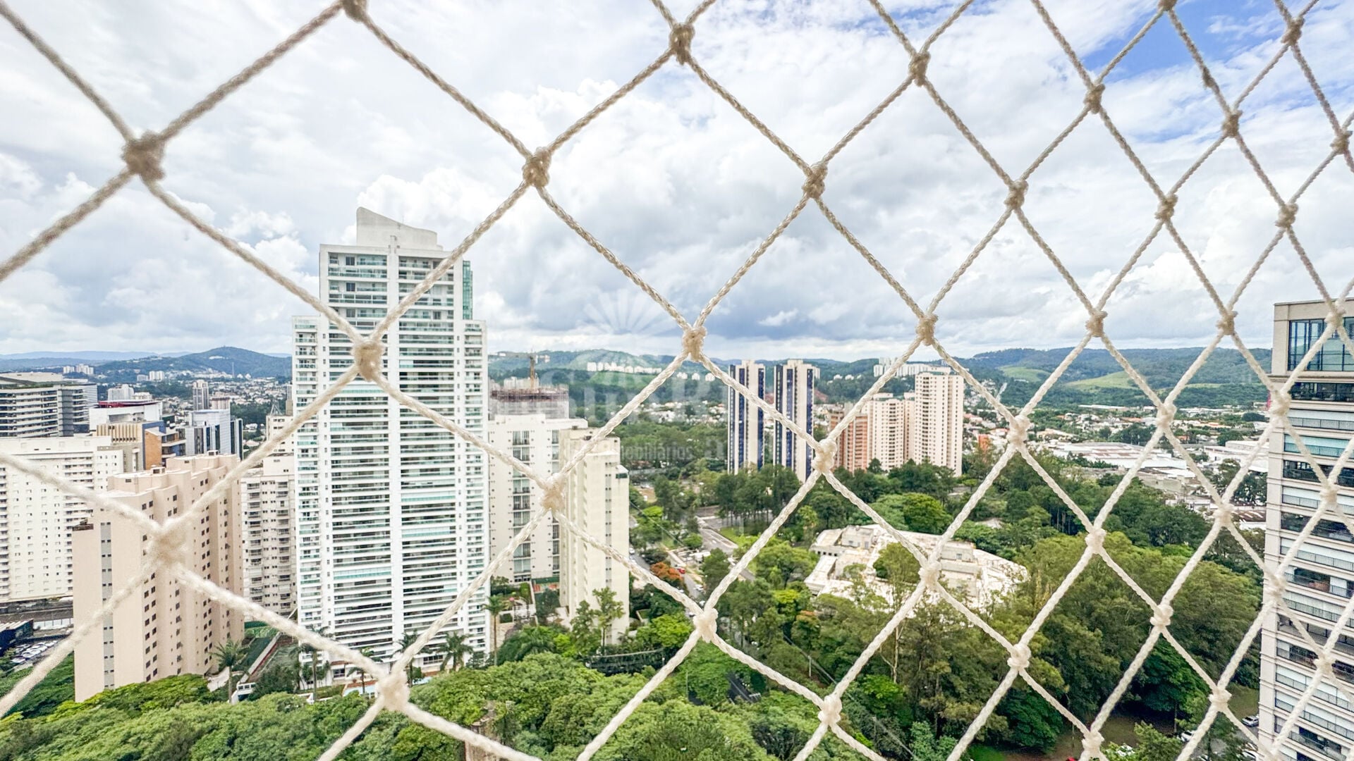 Apartamento, Alphaville Centro Industrial e Empresarial, Barueri