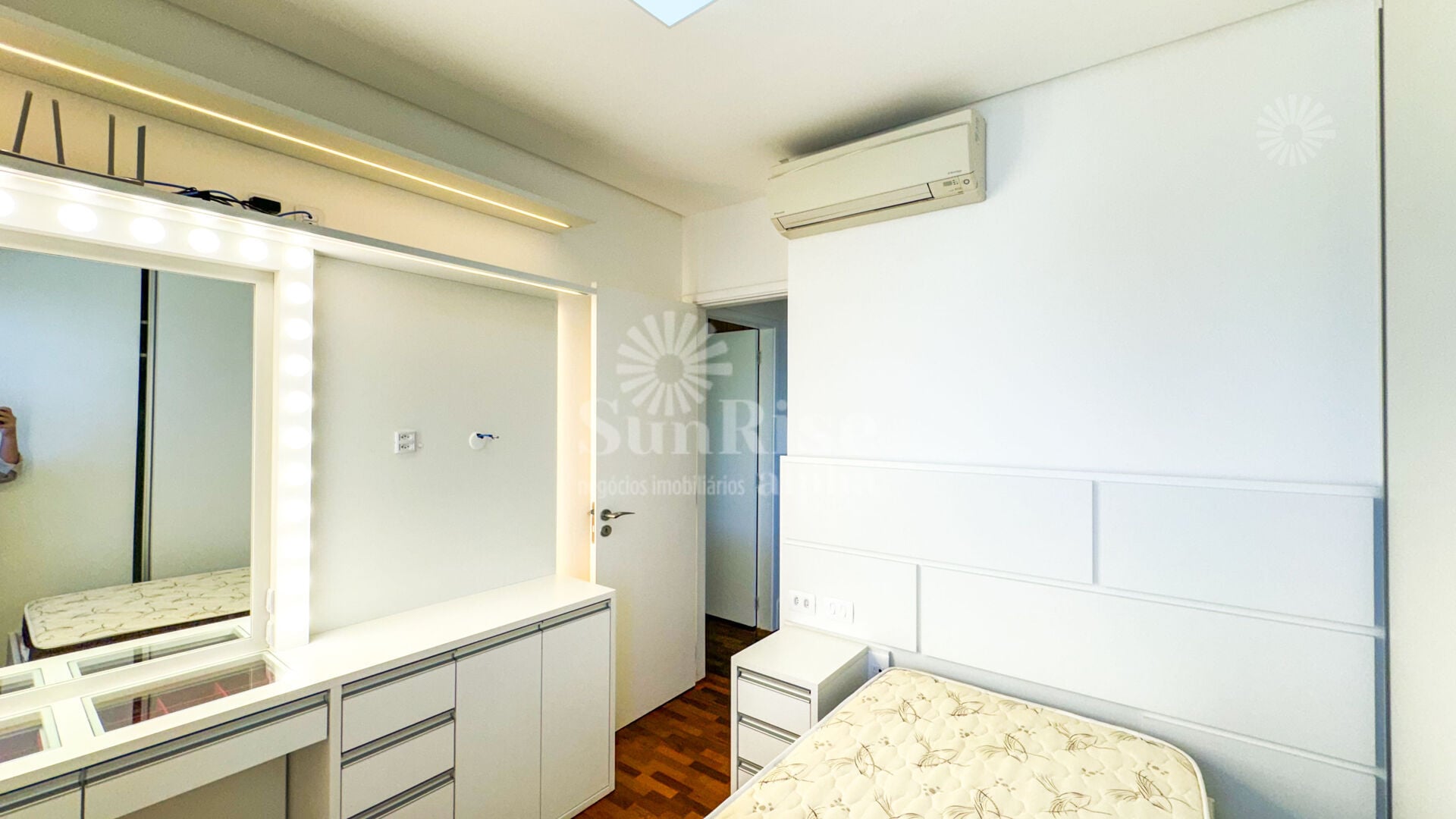 Apartamento, Empresarial 18 do Forte, Barueri