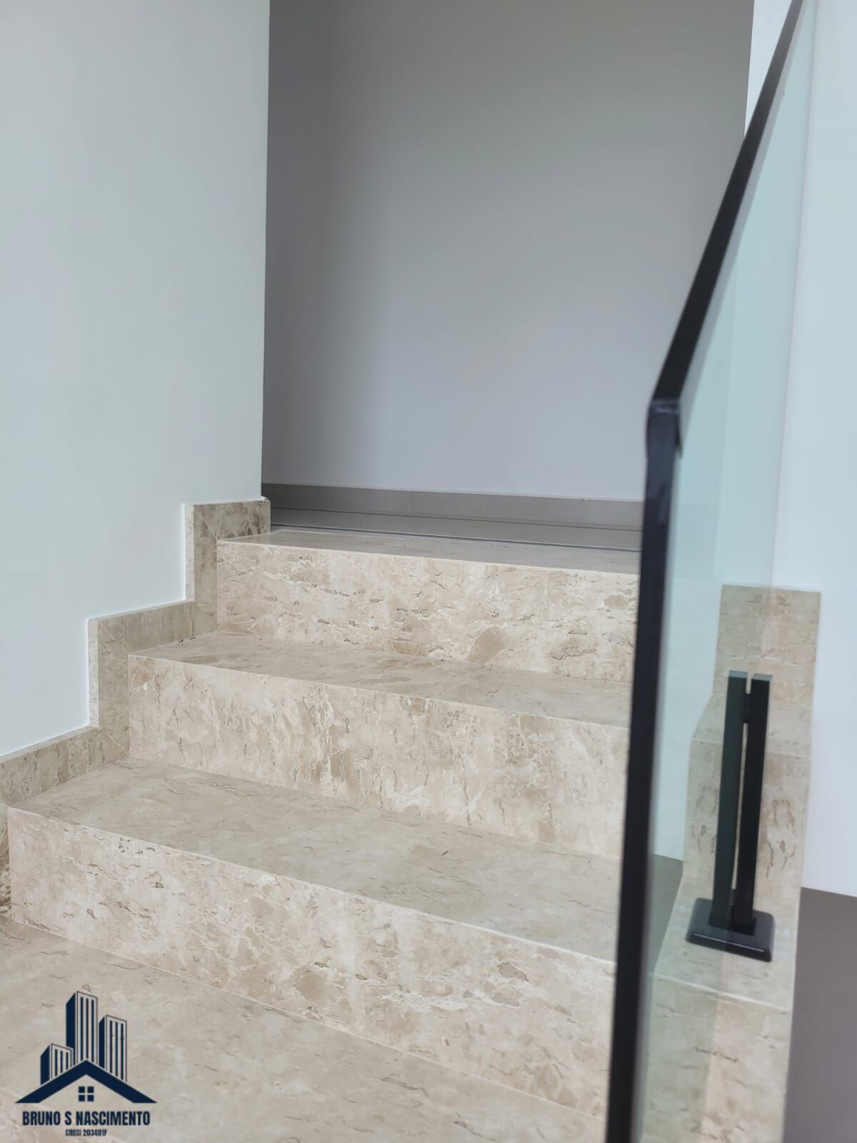 Casa à venda com 3 quartos, 1 suíte, 2 vagas e 109m² no Sítio Boa Vista, Cotia (SP) — foto 8 de 23
