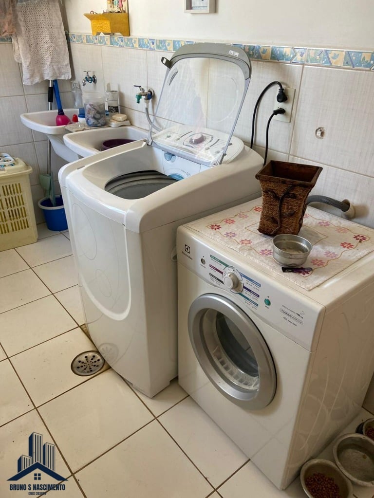 Casa à venda com 3 quartos, 3 suítes, 6 vagas e 340m² no Jardim Passárgada I, Cotia (SP) — foto 15 de 25