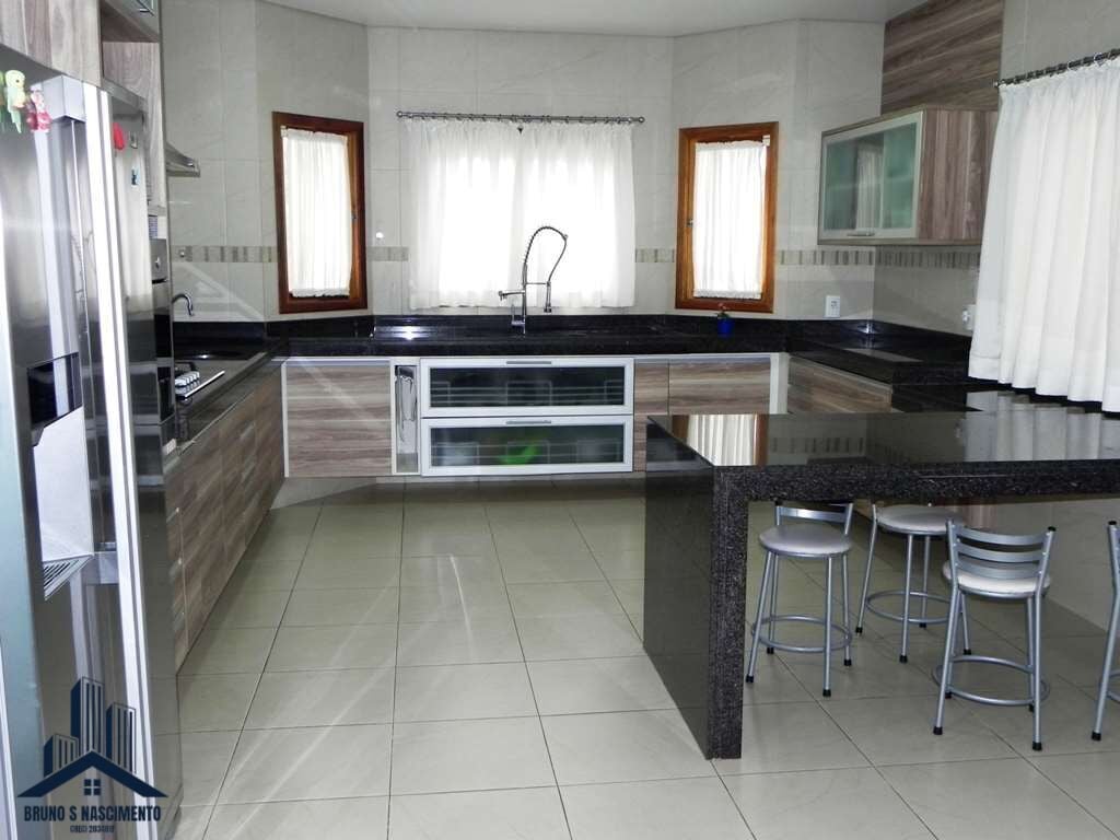Casa à venda com 5 quartos, 5 suítes, 6 vagas e 890m² no Pousada dos Bandeirantes, Carapicuíba (SP) — foto 22 de 30