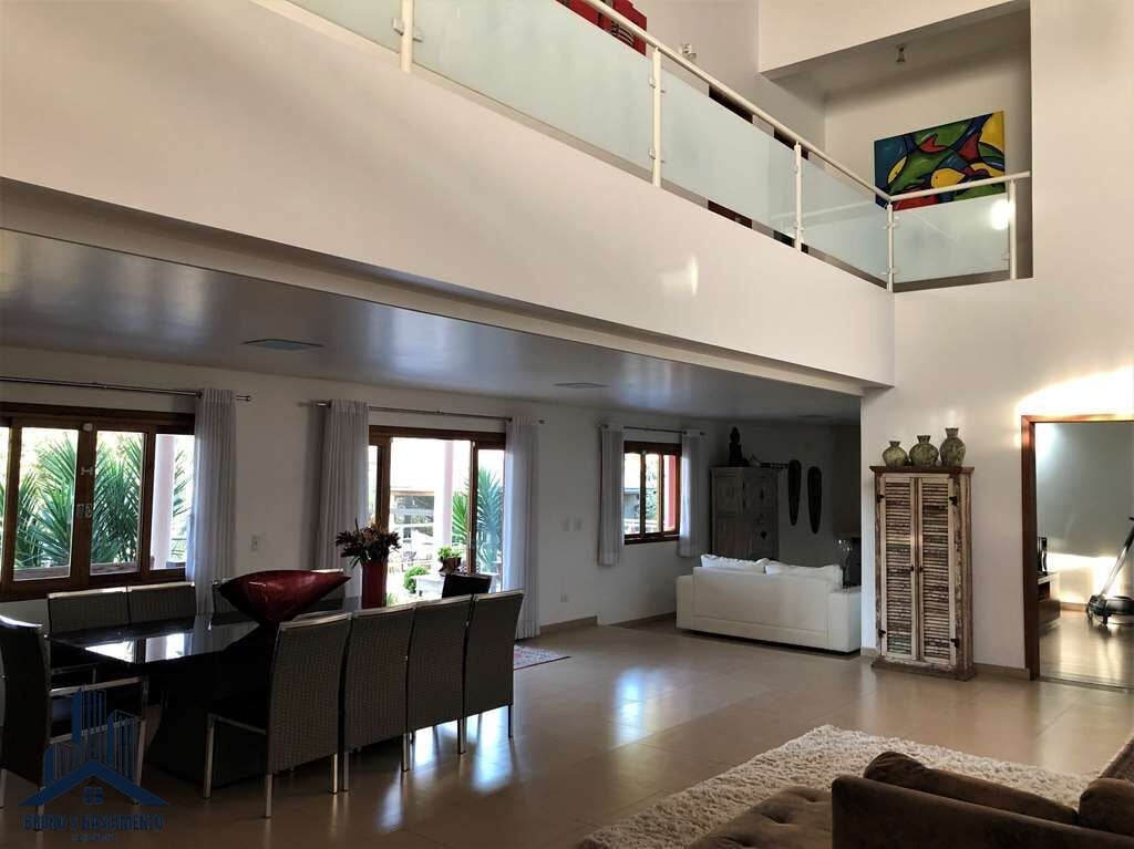 Casa à venda com 5 quartos, 5 suítes, 6 vagas e 890m² no Pousada dos Bandeirantes, Carapicuíba (SP) — foto 16 de 30