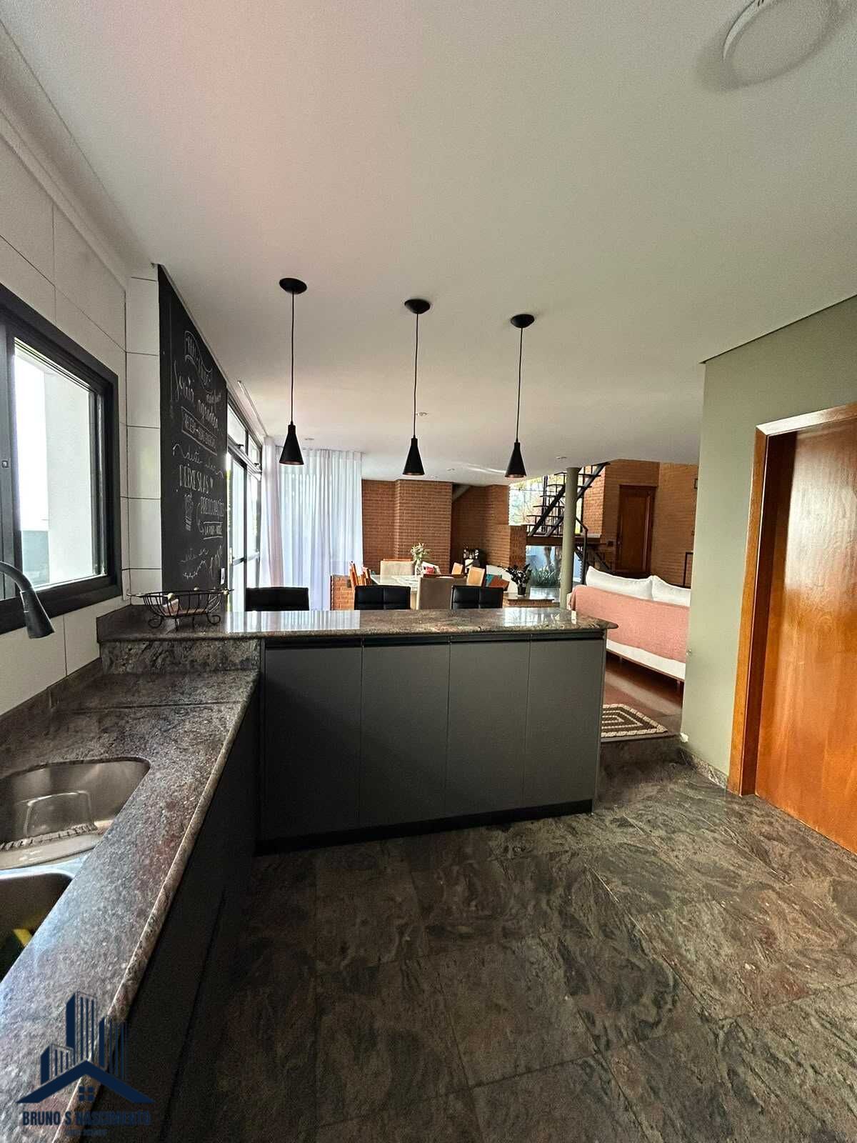 Casa à venda com 4 quartos, 3 suítes, 4 vagas e 300m² no Centro, Vargem Grande Paulista (SP) — foto 23 de 30