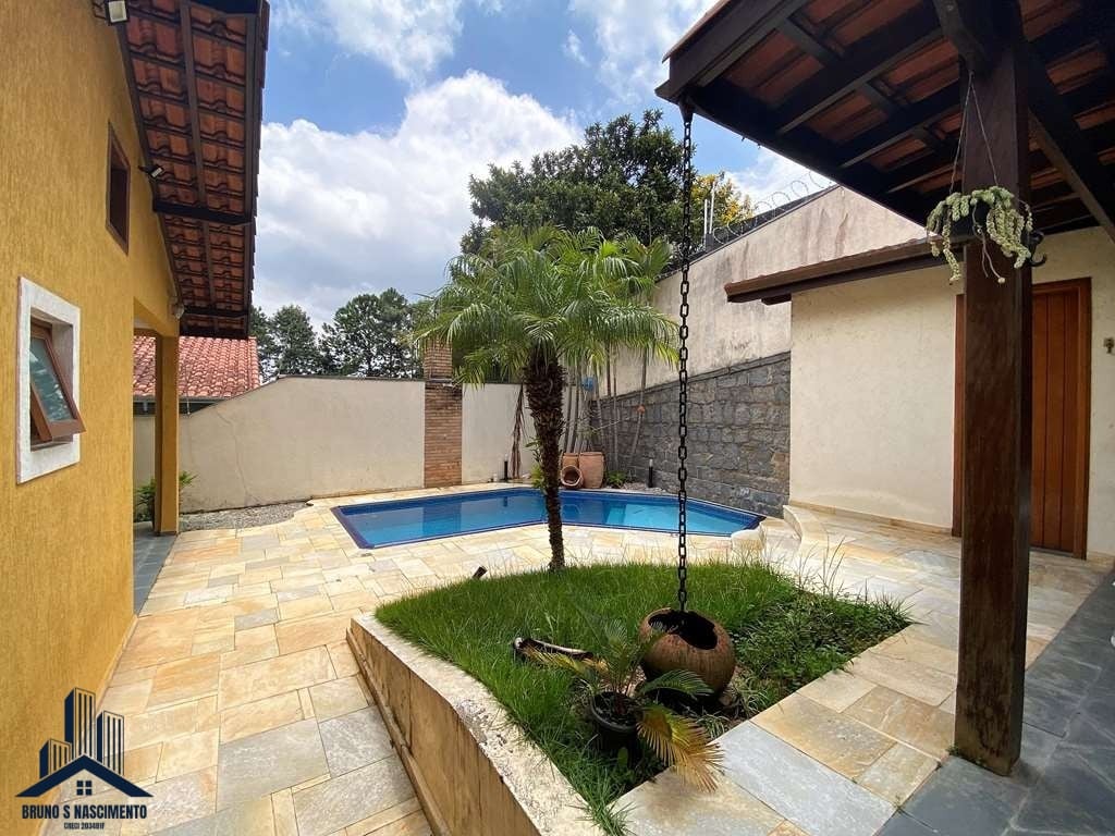 Casa à venda com 3 quartos, 1 suíte, 6 vagas e 361m² no Granja Viana II, Cotia (SP) — foto 17 de 30