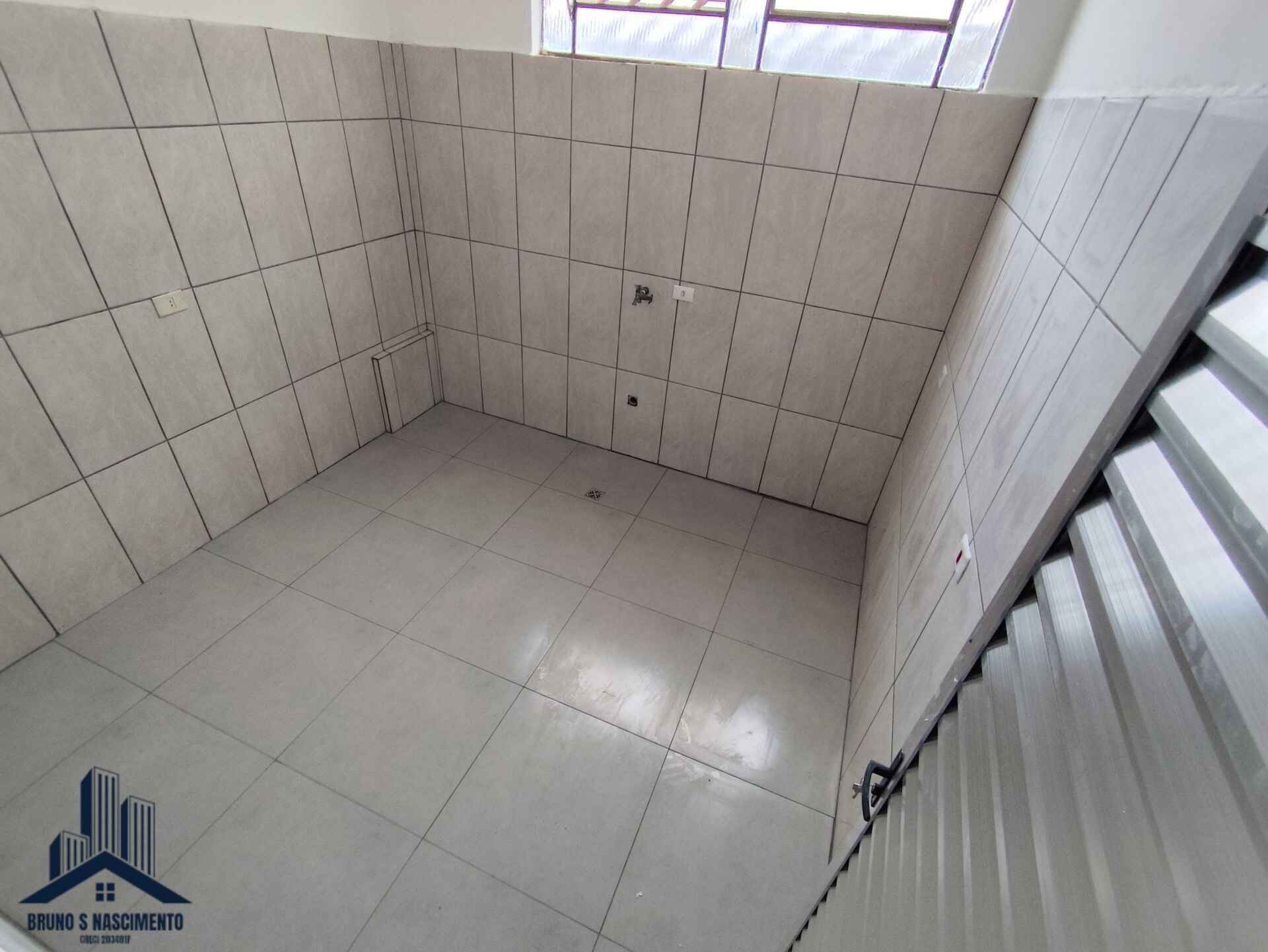 Comercial para alugar com 3 banheiros, 4 vagas e 300m² no Vila São Francisco de Assis, Cotia (SP) — foto 8 de 23