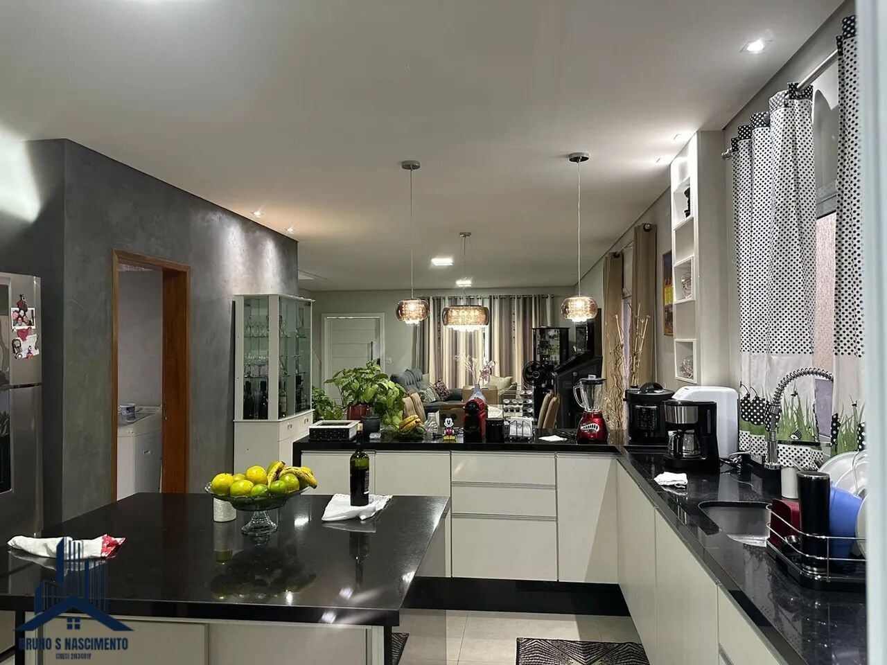 Casa à venda com 3 quartos, 3 suítes, 2 vagas e 210m² no Pitas, Cotia (SP) — foto 4 de 30
