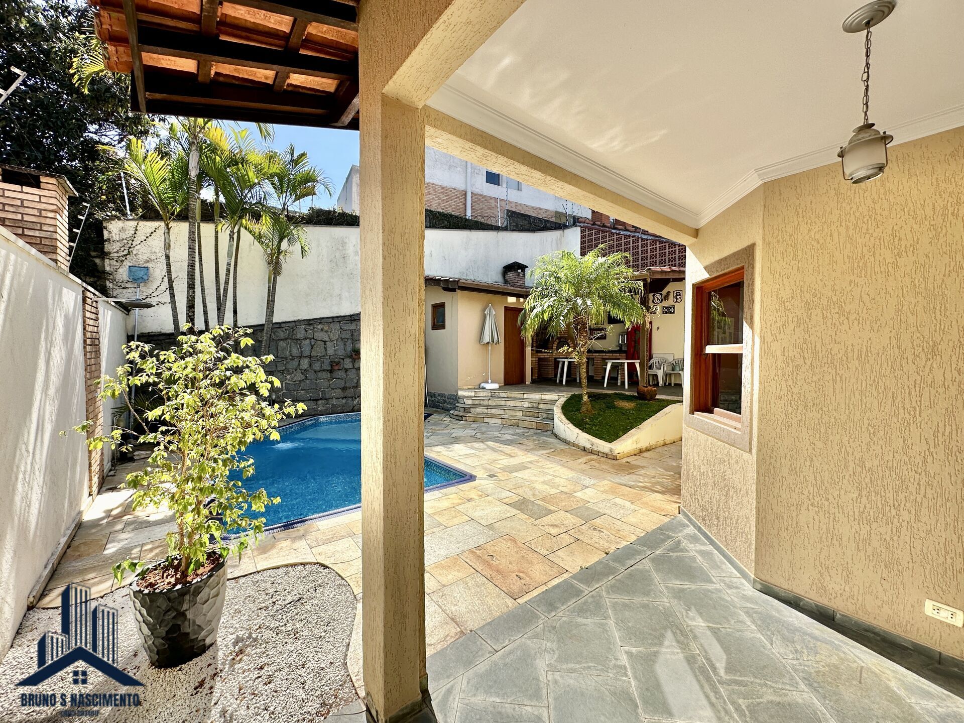 Casa à venda com 3 quartos, 1 suíte, 4 vagas e 219m² no Granja Viana II, Cotia (SP) — foto 24 de 30