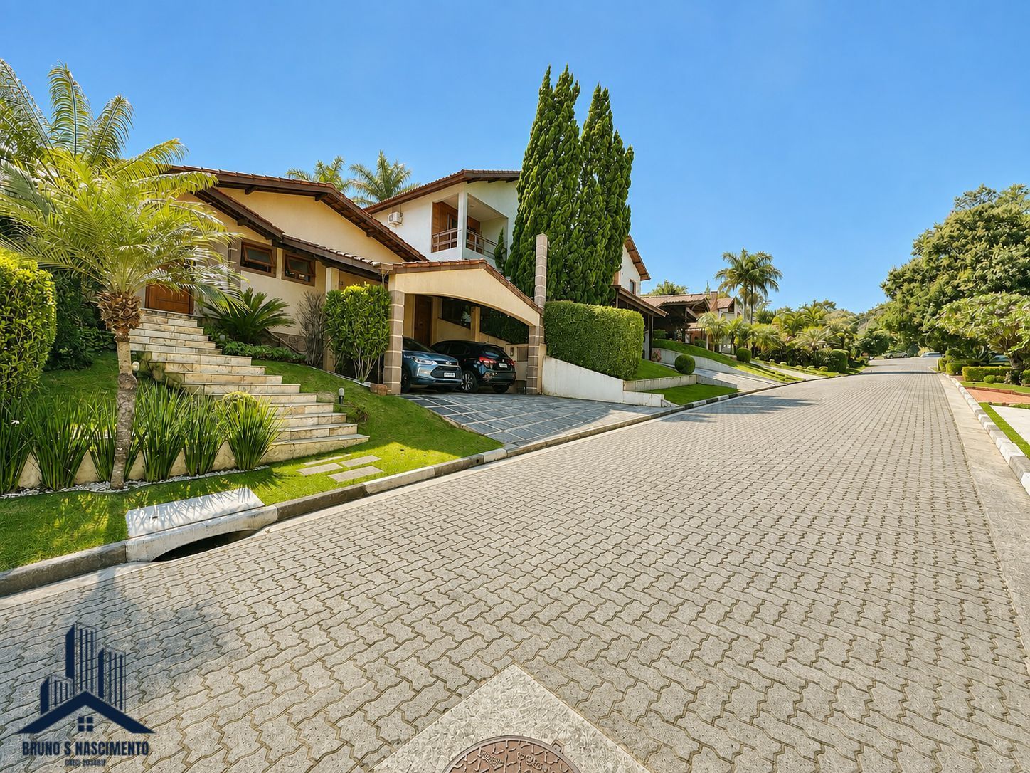 Casa à venda com 3 quartos, 1 suíte, 4 vagas e 219m² no Granja Viana II, Cotia (SP) — foto 4 de 30