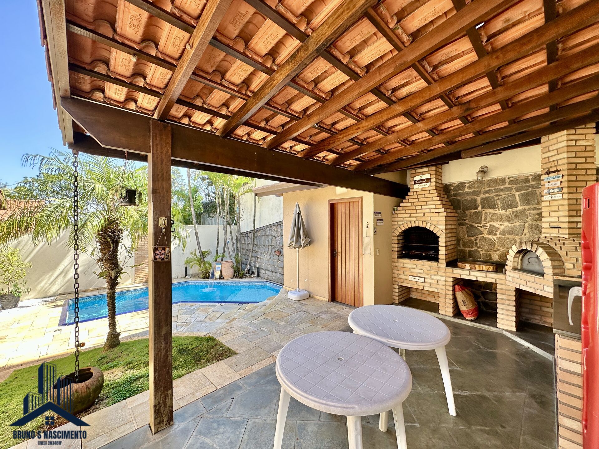 Casa à venda com 3 quartos, 1 suíte, 4 vagas e 219m² no Granja Viana II, Cotia (SP) — foto 27 de 30