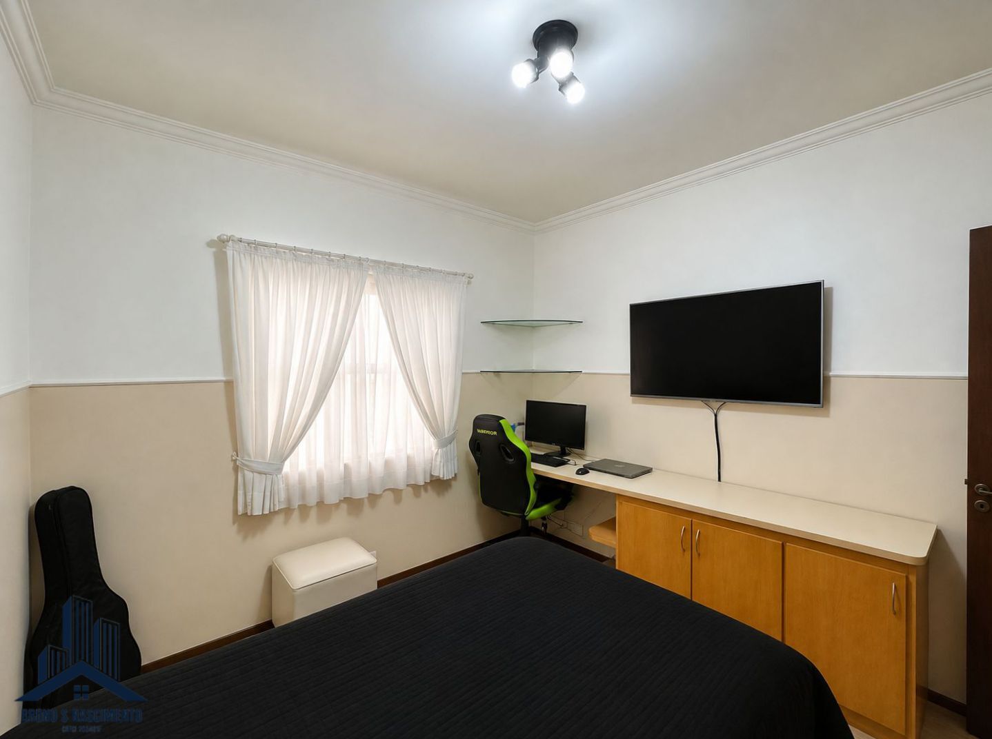 Casa à venda com 3 quartos, 1 suíte, 4 vagas e 219m² no Granja Viana II, Cotia (SP) — foto 19 de 30