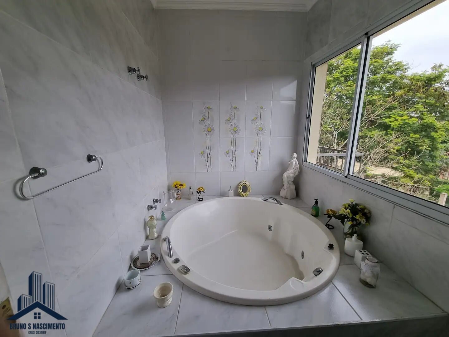Casa para alugar com 5 quartos, 3 suítes, 8 vagas e 300m² no Jardim Passárgada I, Cotia (SP) — foto 12 de 30