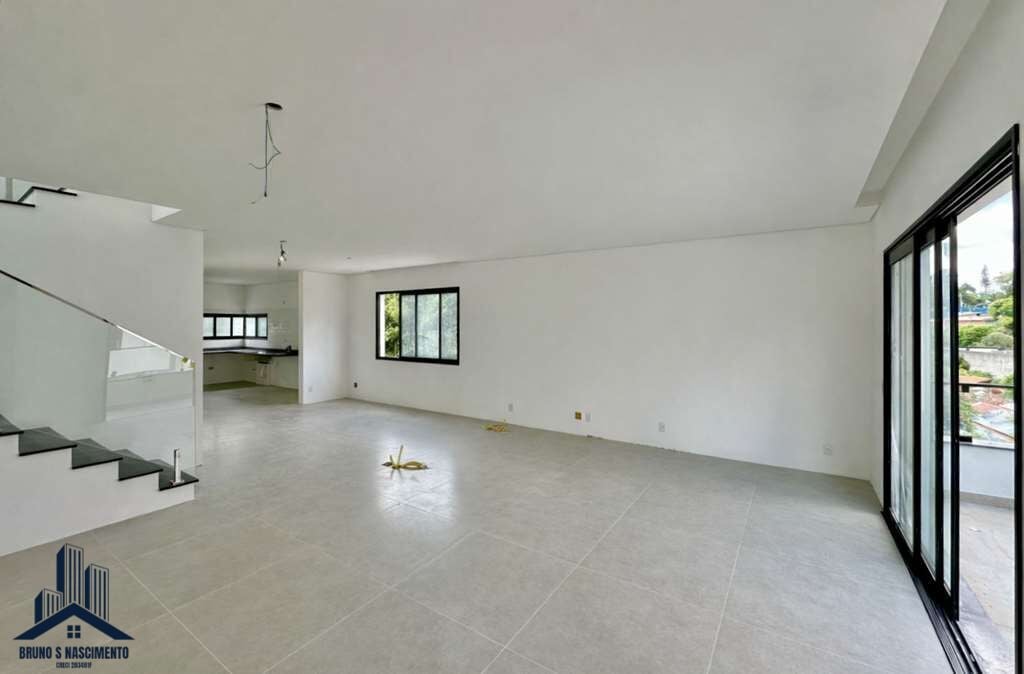 Casa à venda com 3 quartos, 3 suítes, 4 vagas e 326m² no Chácara do Refúgio, Carapicuíba (SP) — foto 5 de 30