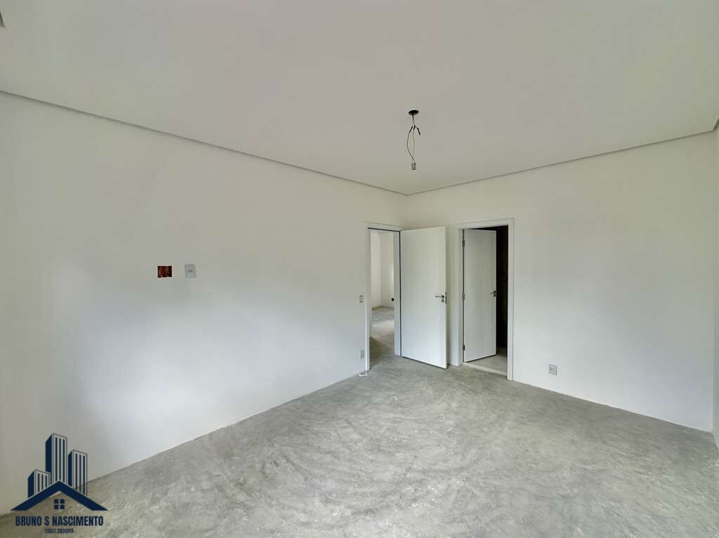 Casa à venda com 3 quartos, 3 suítes, 4 vagas e 326m² no Chácara do Refúgio, Carapicuíba (SP) — foto 19 de 30