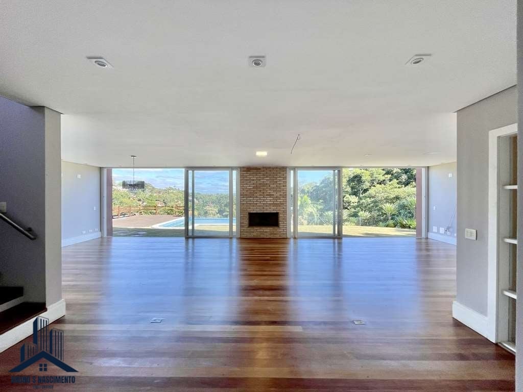 Casa à venda com 4 quartos, 4 suítes, 5 vagas e 493m² no Pousada dos Bandeirantes, Carapicuíba (SP) — foto 12 de 30
