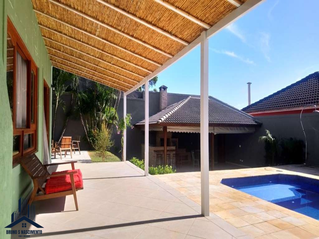 Casa à venda com 3 quartos, 3 suítes, 9 vagas e 320m² no Granja Viana II, Cotia (SP) — foto 17 de 30