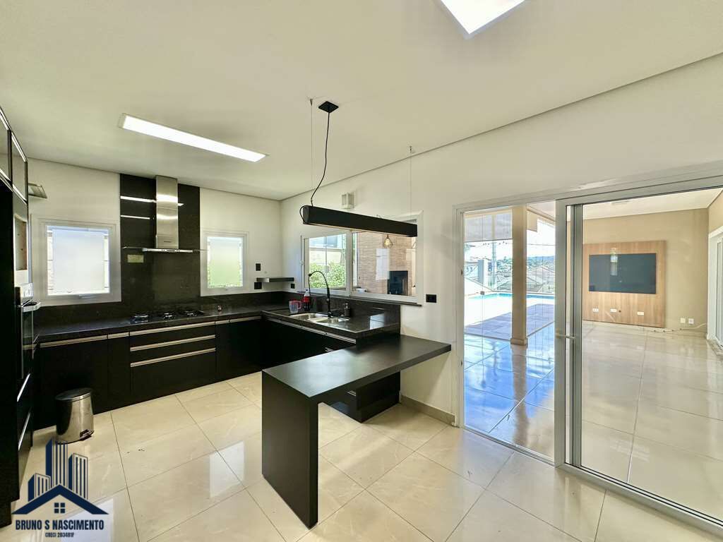 Casa para alugar com 4 quartos, 2 suítes, 3 vagas e 358m² no Golf Gardens, Carapicuíba (SP) — foto 26 de 30