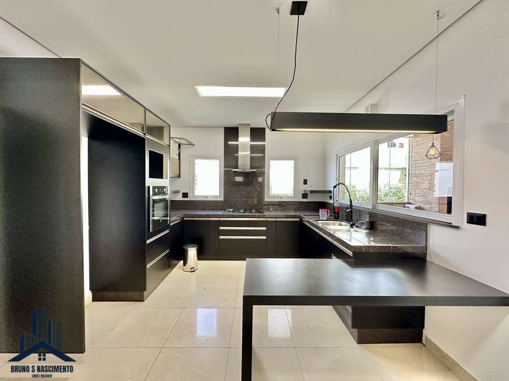 Casa para alugar com 4 quartos, 2 suítes, 3 vagas e 358m² no Golf Gardens, Carapicuíba (SP) — foto 25 de 30