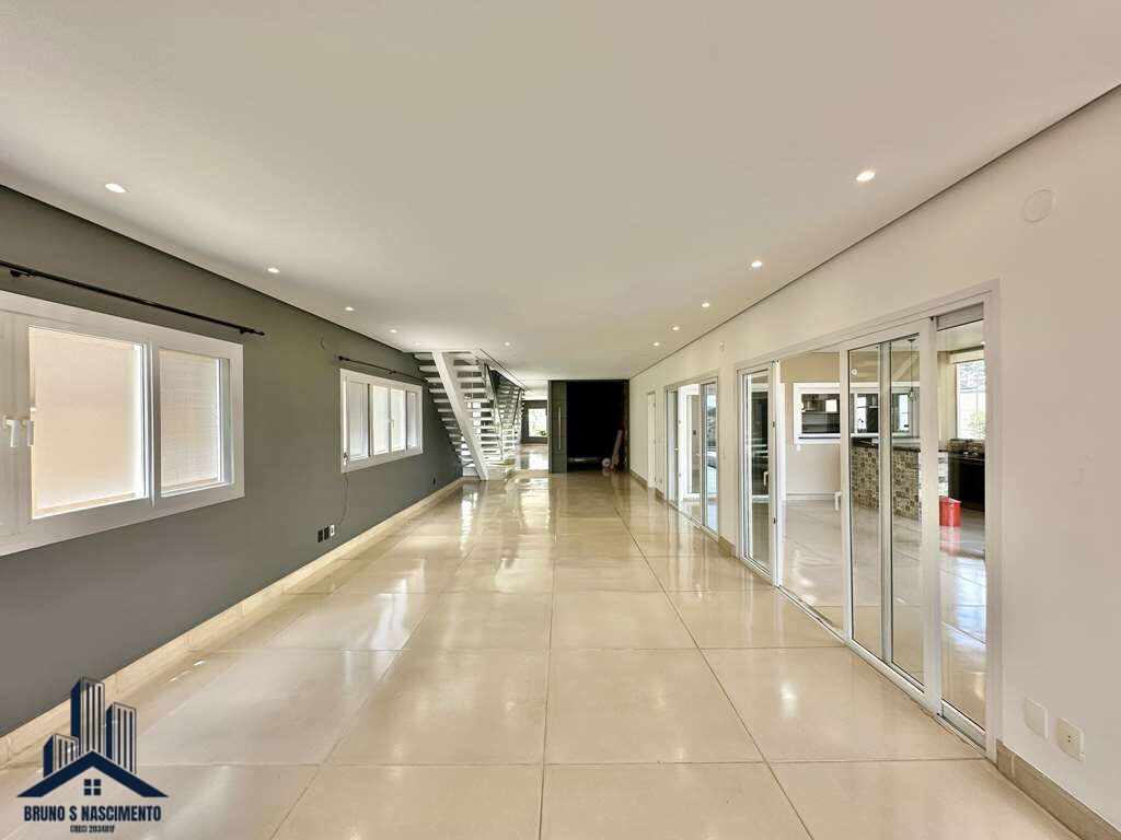 Casa para alugar com 4 quartos, 2 suítes, 3 vagas e 358m² no Golf Gardens, Carapicuíba (SP) — foto 17 de 30